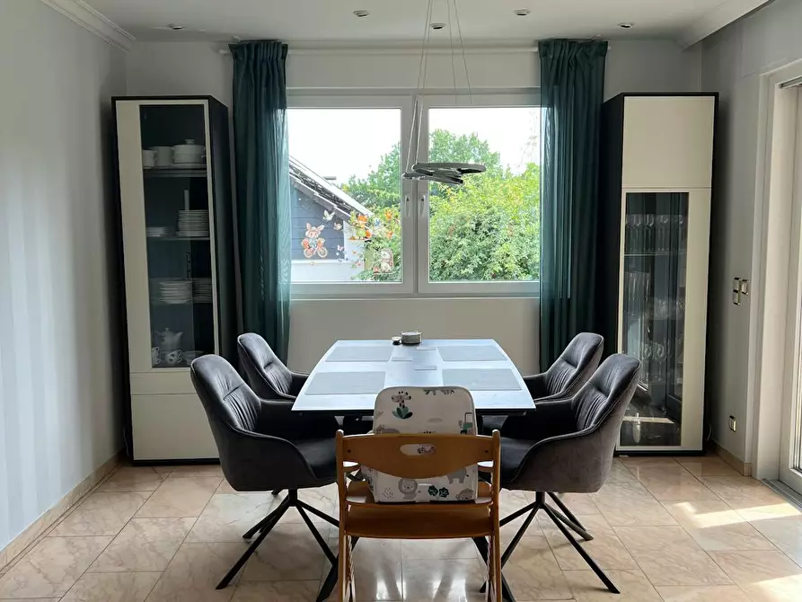 Immagine 4 di Casa indipendente in affitto  in Im Langwingert a Mainz