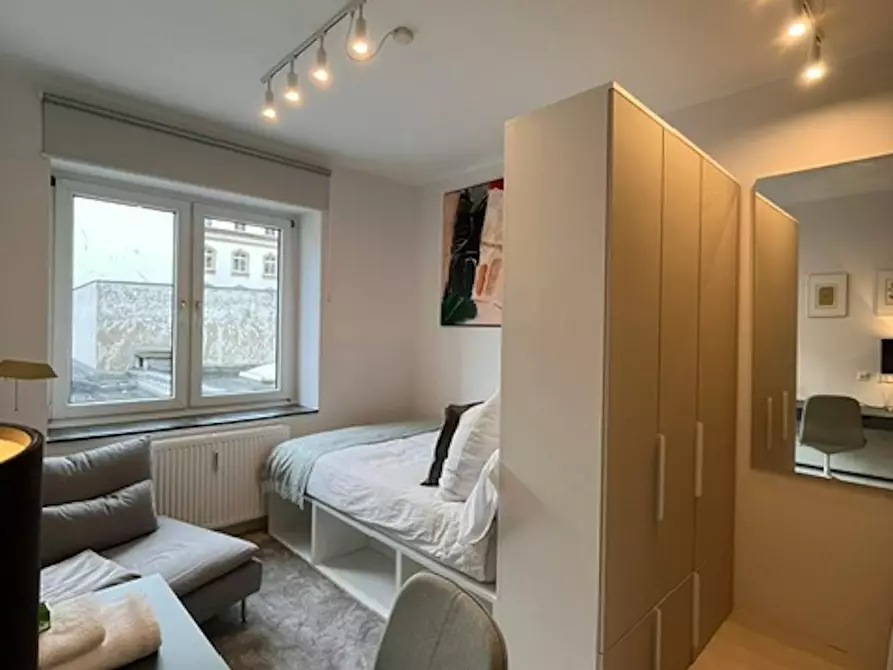 Immagine 1 di Appartamento in affitto  in Adersstraße a Düsseldorf