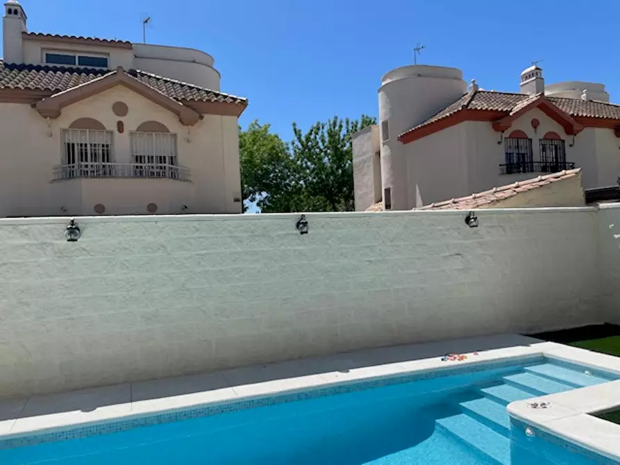 Immagine 4 di Casa indipendente in affitto  in Calle Alhóndiga a Bormujos
