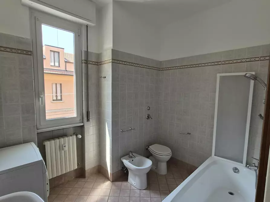 Immagine 9 di Camera in affitto  in Via Monte Popera a Milano