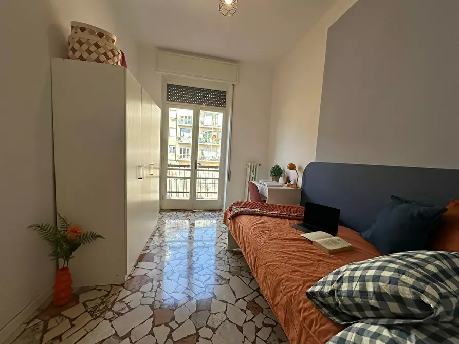 Immagine 2 di Camera in affitto  in Via dei Bagni a Brescia