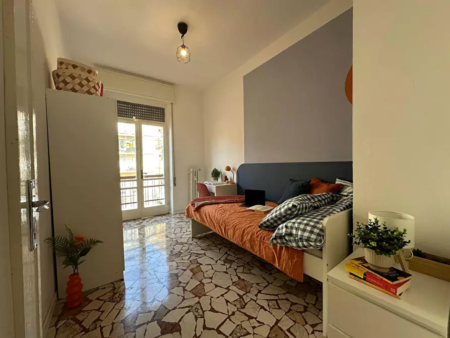 Immagine 3 di Camera in affitto  in Via dei Bagni a Brescia
