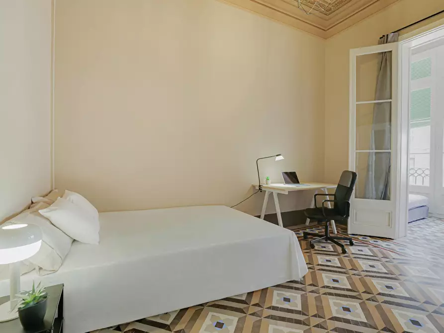 Immagine 2 di Camera in affitto  in Ronda de Sant Pere a Barcelona