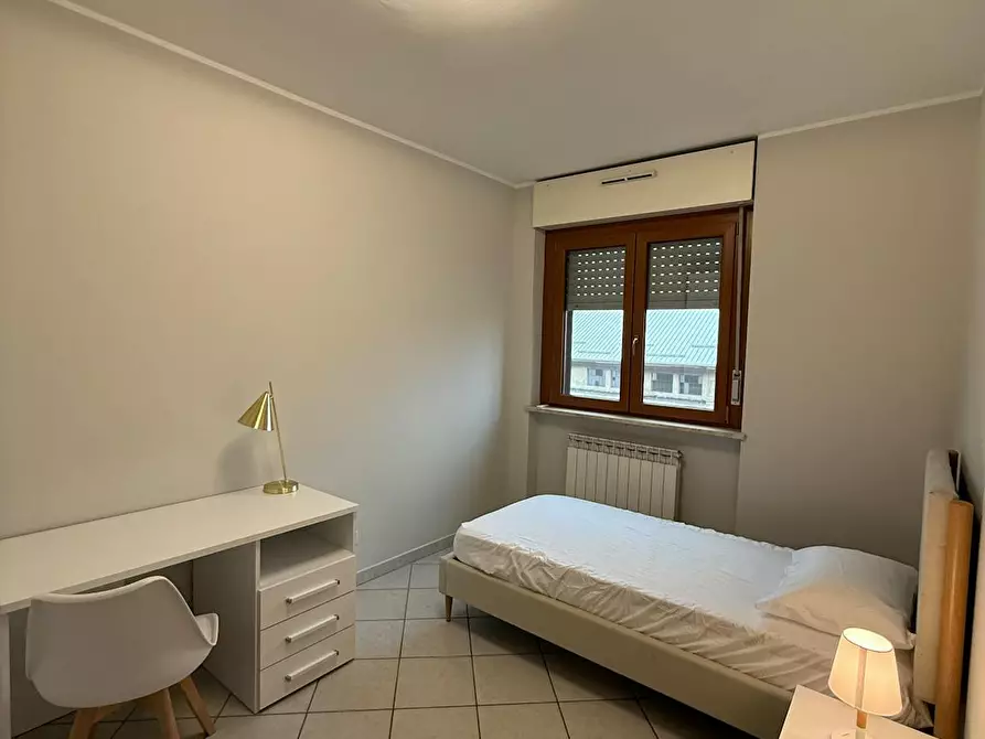 Immagine 2 di Camera in affitto  in Via Pianezza a Torino
