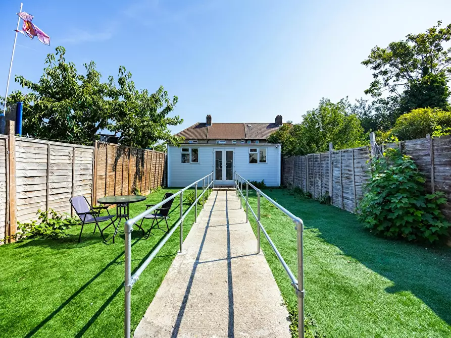 Immagine 6 di Appartamento in affitto  in Knockholt Road a Eltham
