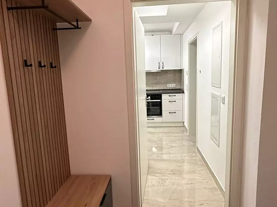Immagine 8 di Appartamento in affitto  in Bodenseestraße a München