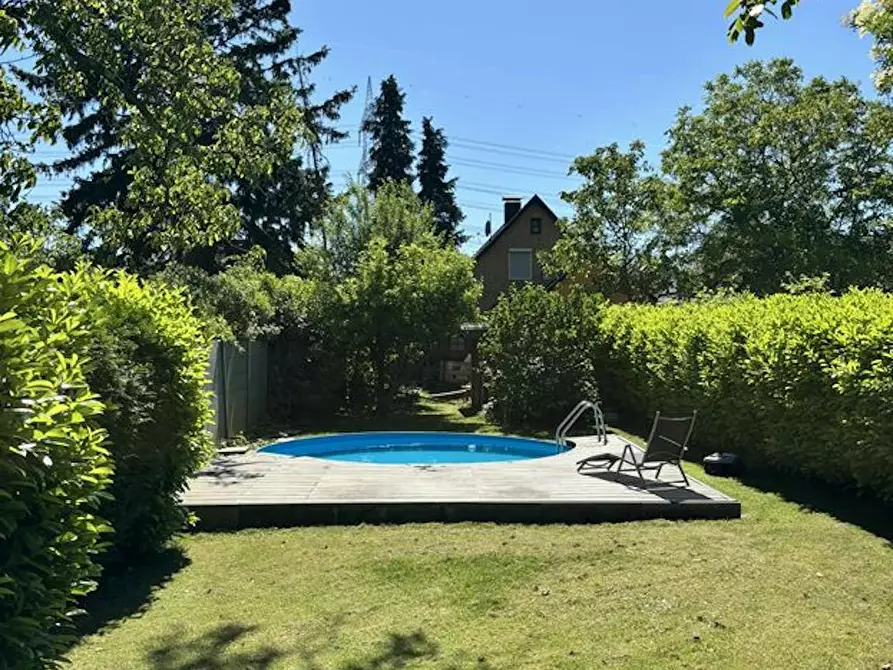 Immagine 1 di Casa indipendente in affitto  in Beselerstraße a Hürth