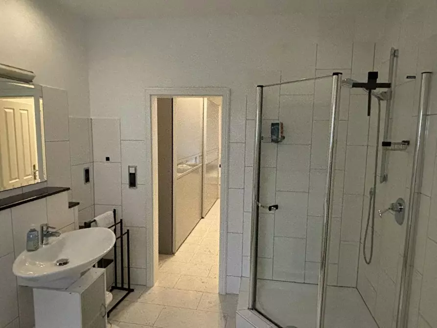 Immagine 10 di Casa indipendente in affitto  in Beselerstraße a Hürth