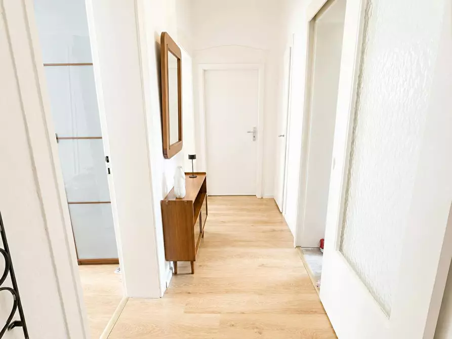 Immagine 3 di Appartamento in affitto  in Florastraße a Frankfurt am Main