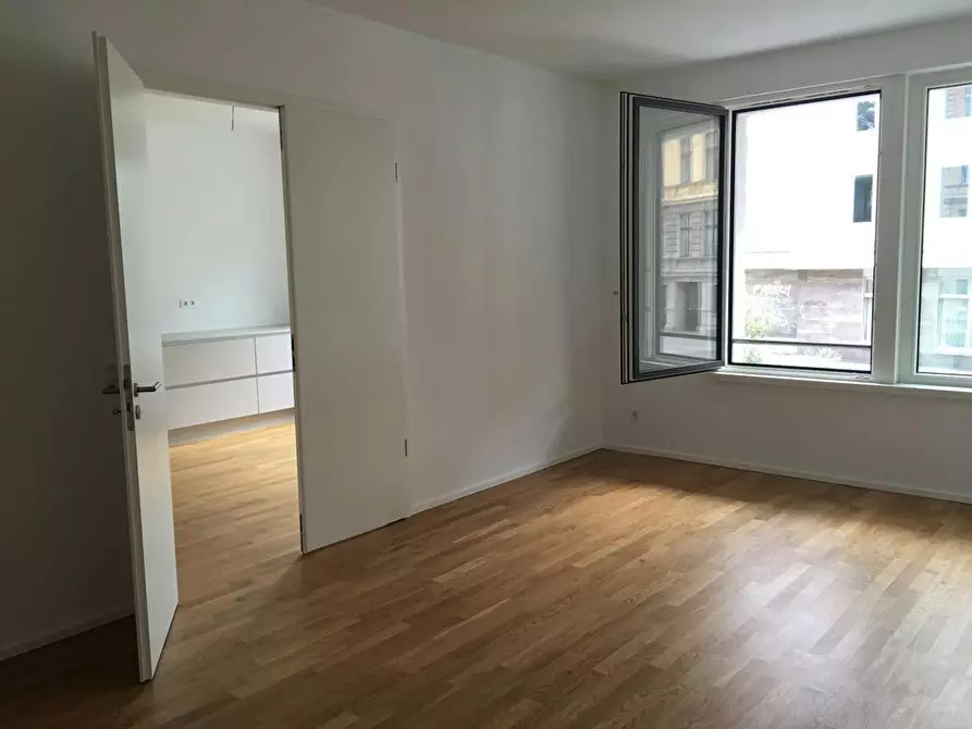 Immagine 2 di Appartamento in affitto  in Kluckstraße a Berlin