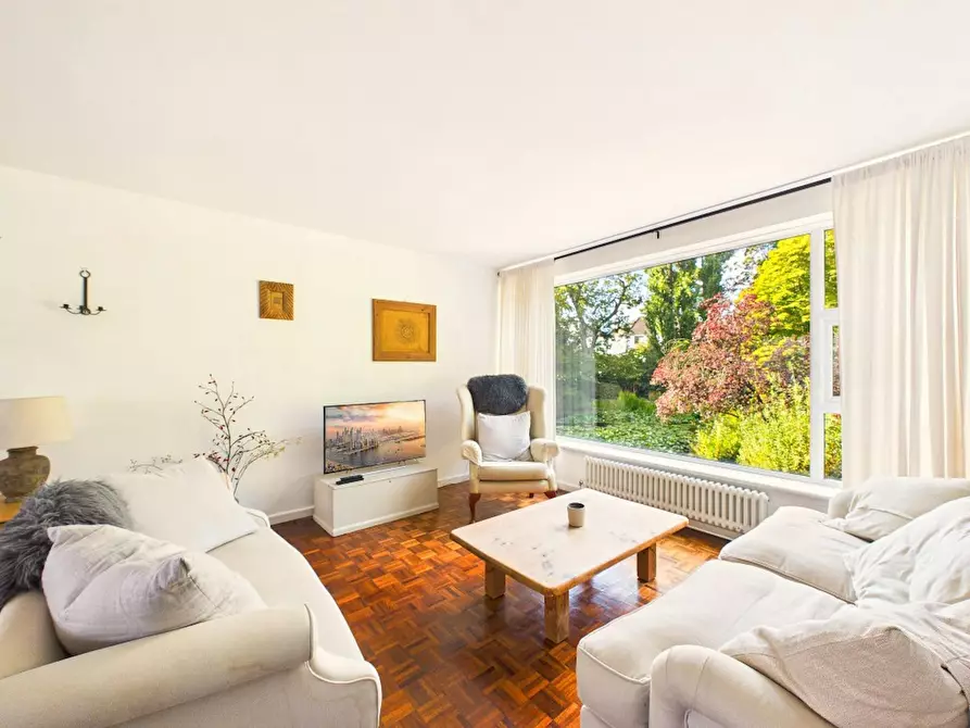 Immagine 6 di Appartamento in affitto  in Park Place a Cheltenham