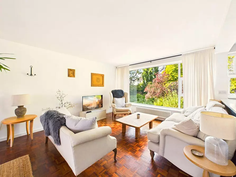 Immagine 4 di Appartamento in affitto  in Park Place a Cheltenham