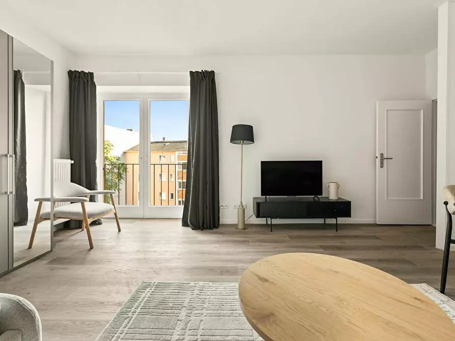 Immagine 5 di Appartamento in affitto  in Uhlandstraße a Berlin