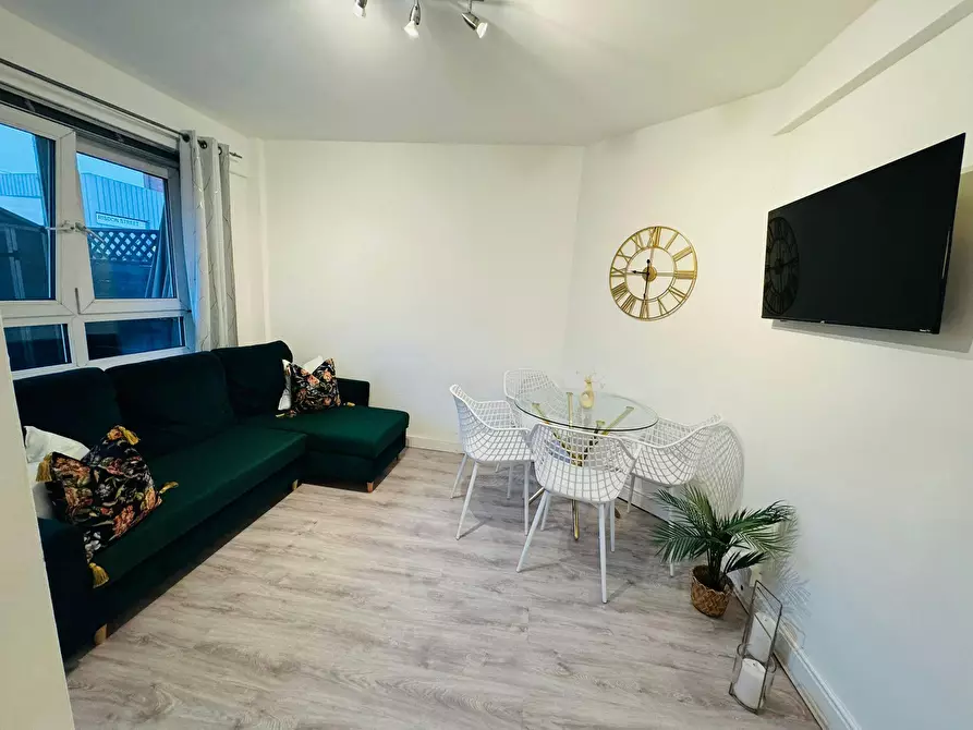 Immagine 2 di Appartamento in affitto  in Risdon Street a Camberwell