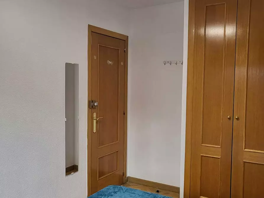 Immagine 2 di Camera in affitto  in Calle de Eduardo Barreiros a Madrid