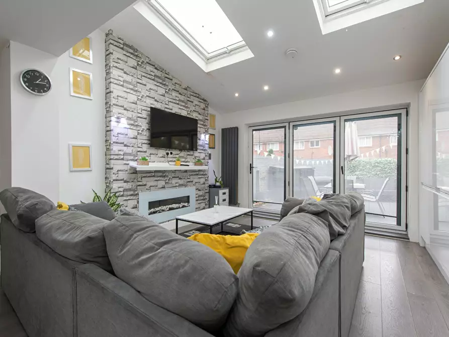 Immagine 1 di Casa indipendente in affitto  in Radnor Road a Camberwell