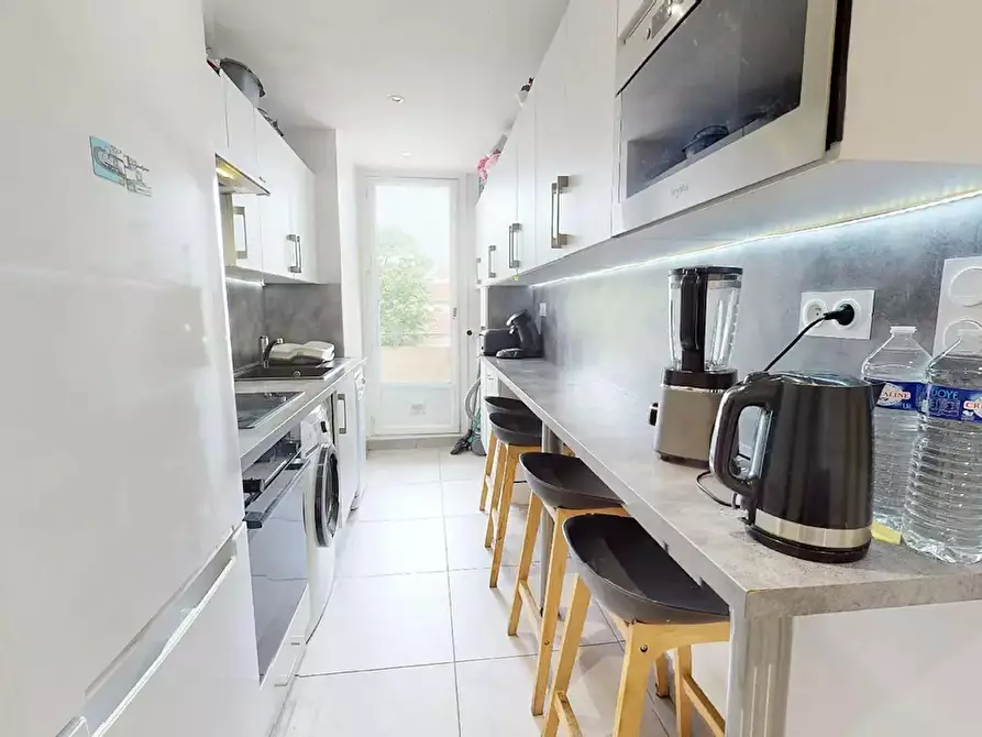 Immagine 9 di Camera in affitto  in Cours Docteur Long a Lyon 03