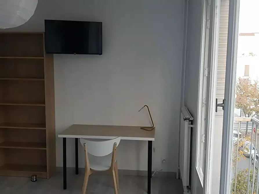 Immagine 4 di Camera in affitto  in Cours Docteur Long a Lyon 03