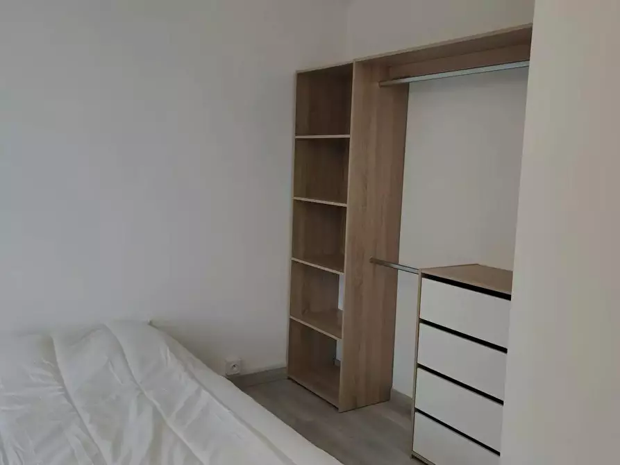 Immagine 3 di Camera in affitto  in Cours Docteur Long a Lyon 03