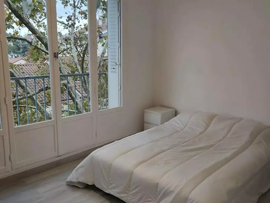 Immagine 2 di Camera in affitto  in Cours Docteur Long a Lyon 03