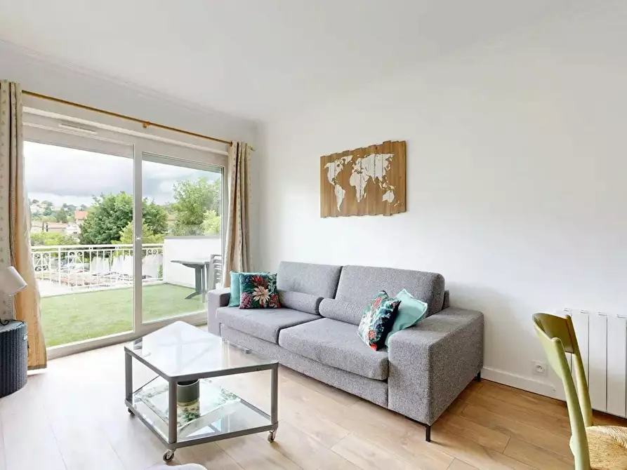 Immagine 3 di Appartamento in affitto  in Rue Pierre Fourel a Saint-Genis-Laval