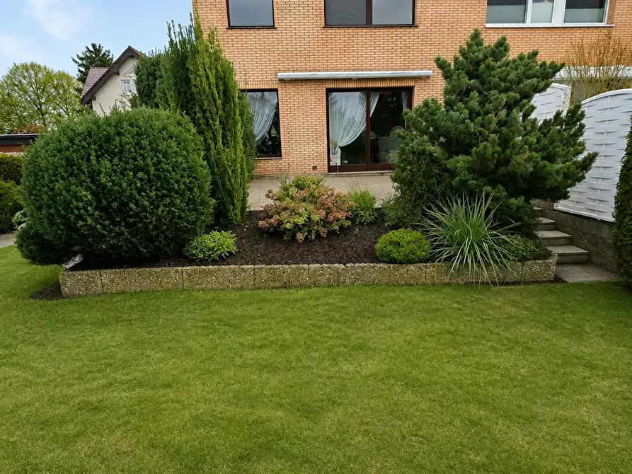 Immagine 1 di Casa indipendente in affitto  in Herscheider Weg a Berlin