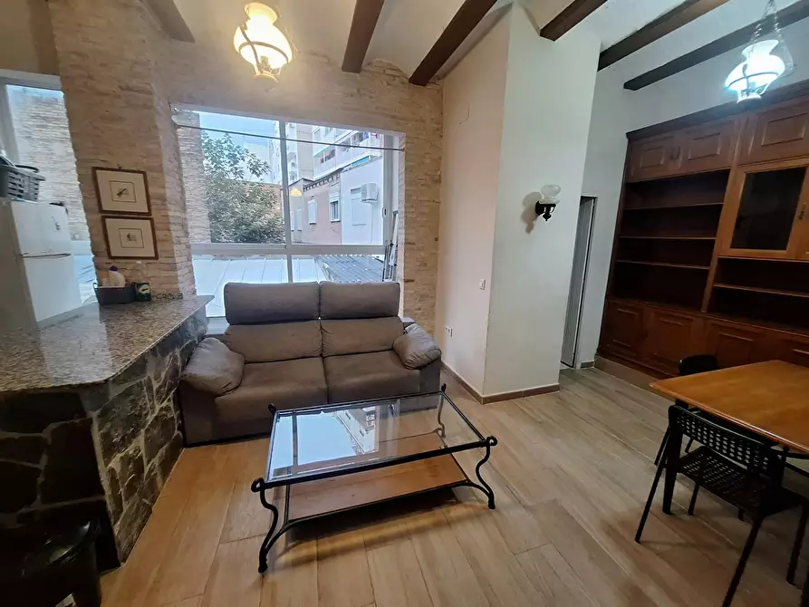 Immagine 4 di Appartamento in affitto  in Carrer d'Àngel Guimerà a Valencia