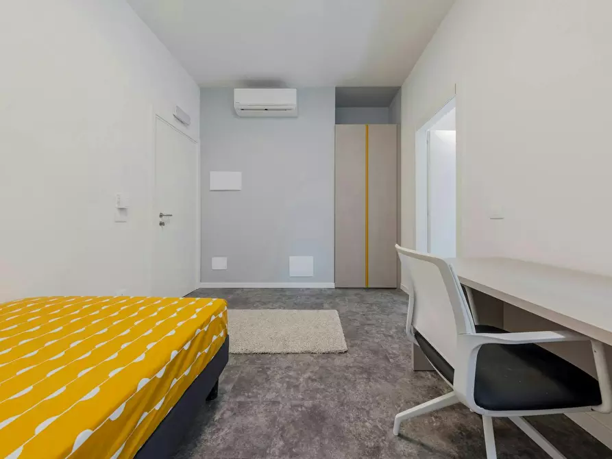 Immagine 8 di Camera in affitto  in Via Giulio Togni a Brescia