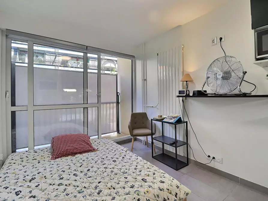 Immagine 1 di Appartamento in affitto  in Rue Saint-Fargeau a Paris 20