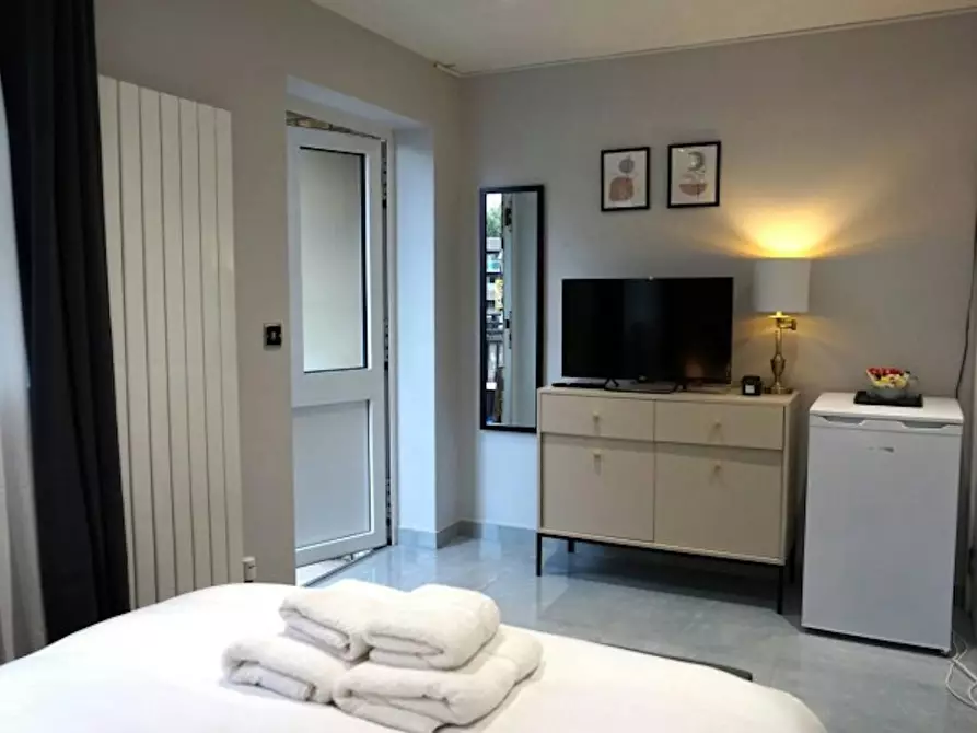 Immagine 7 di Casa indipendente in affitto  in Saint Davids Square a Poplar