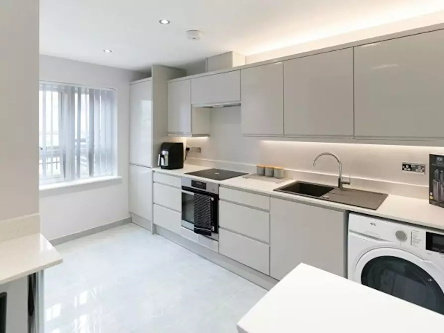 Immagine 7 di Casa indipendente in affitto  in Saint Davids Square a Poplar