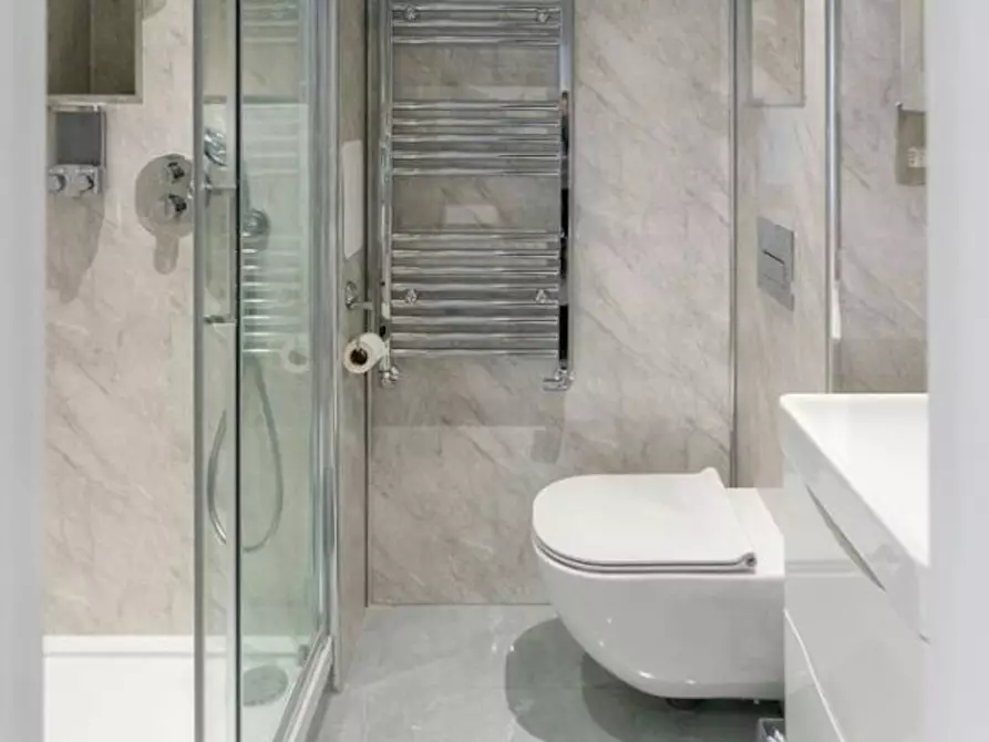 Immagine 7 di Casa indipendente in affitto  in Saint Davids Square a Poplar