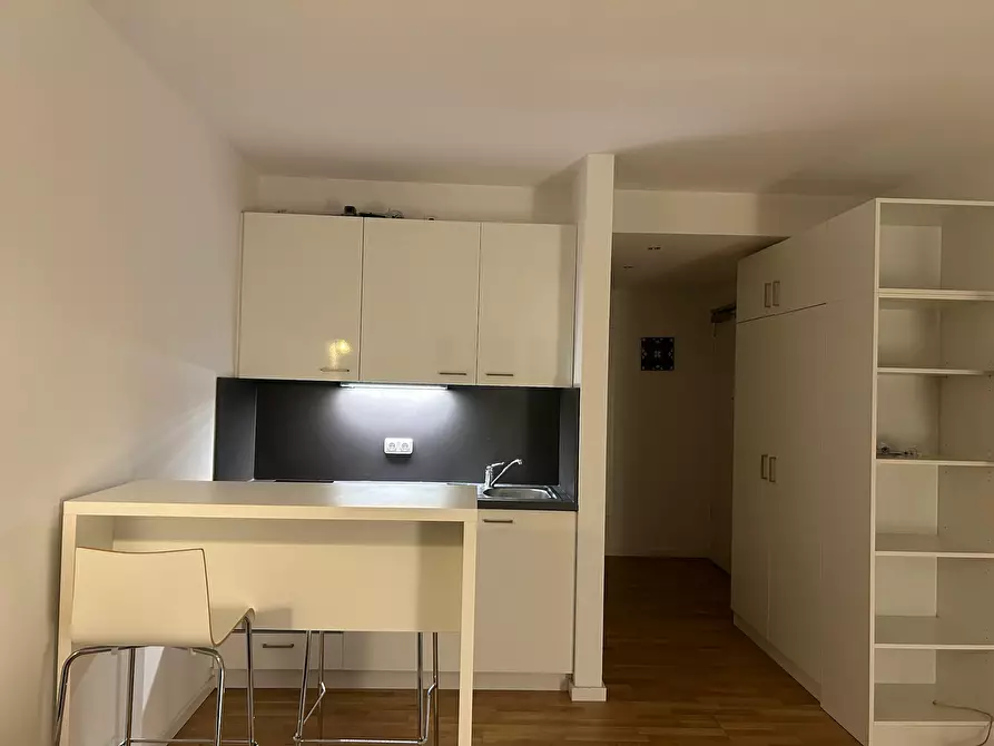 Immagine 5 di Appartamento in affitto  in Leibnizstraße a Berlin