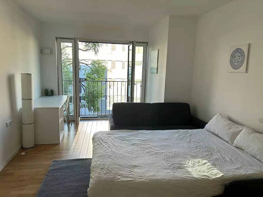 Immagine 4 di Appartamento in affitto  in Leibnizstraße a Berlin
