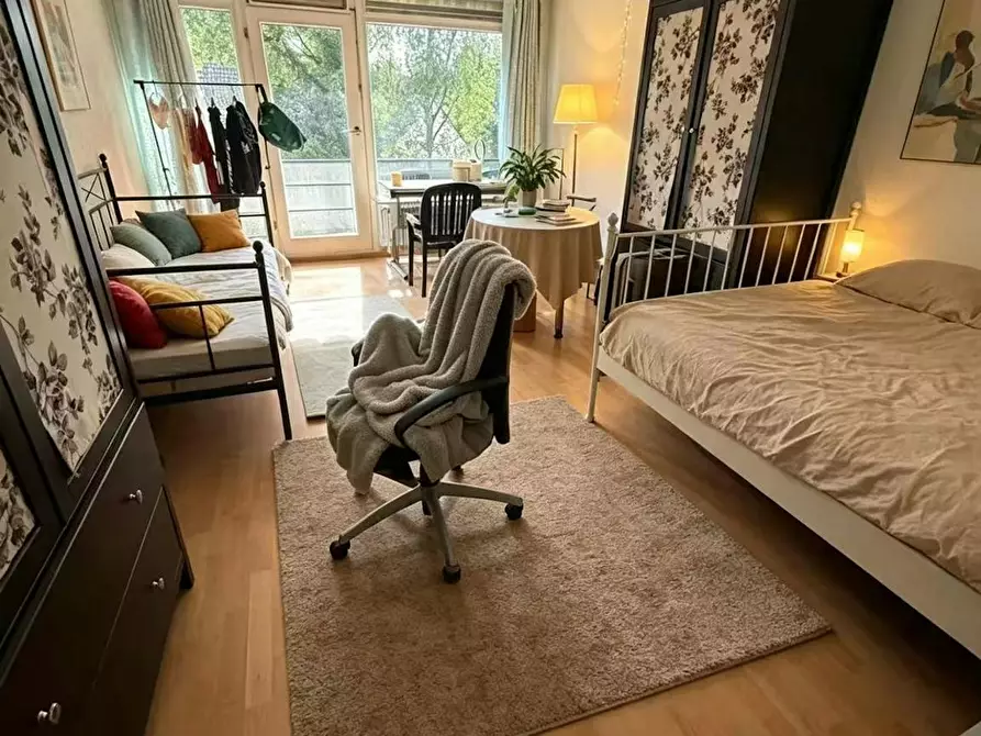 Immagine 1 di Camera in affitto  in Kieler Straße a Hamburg