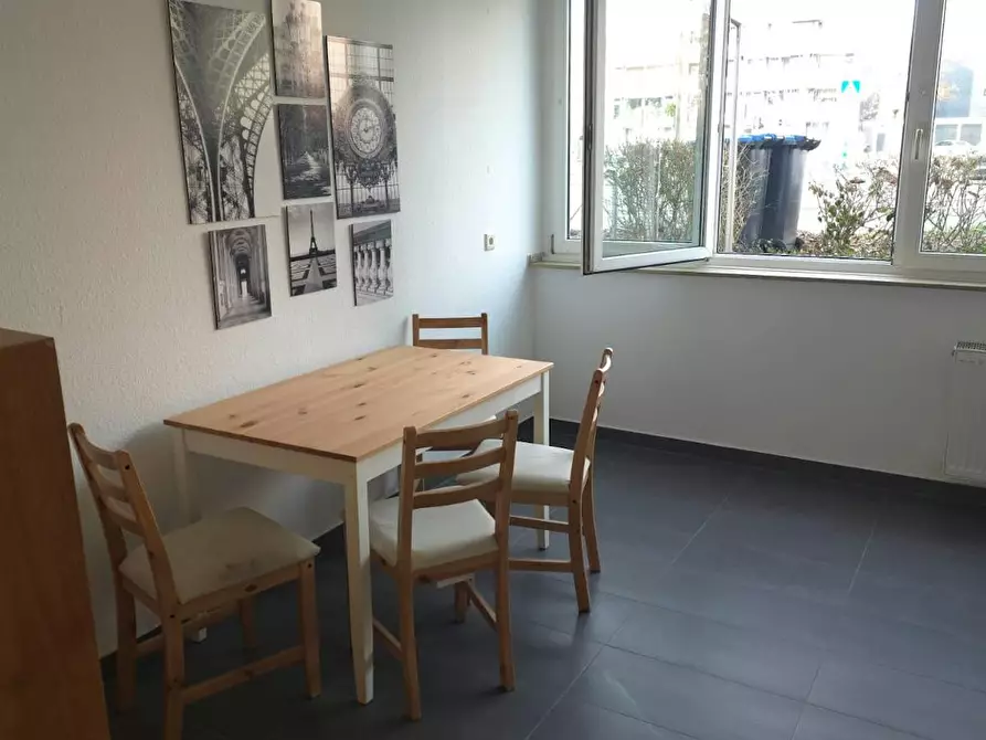 Immagine 10 di Appartamento in affitto  in Aachener Straße a Düsseldorf