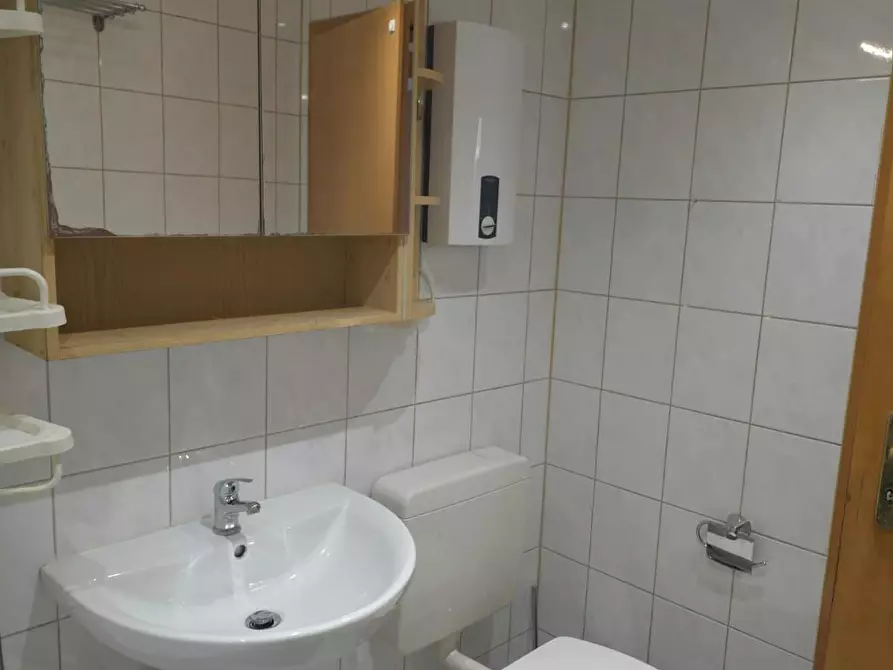 Immagine 10 di Camera in affitto  in Aachener Straße a Düsseldorf