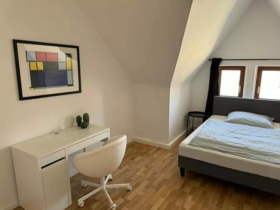 Immagine 6 di Appartamento in affitto  in Fortunastraße a Düsseldorf