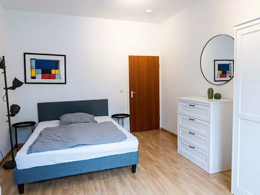 Immagine 2 di Appartamento in affitto  in Hüttenstraße a Düsseldorf