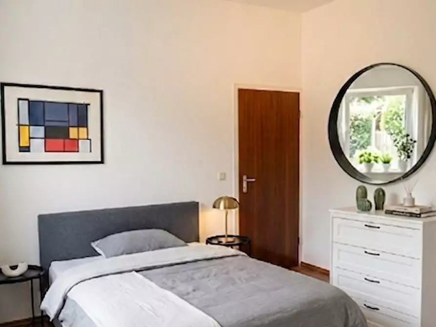Immagine 7 di Appartamento in affitto  in Hüttenstraße a Düsseldorf