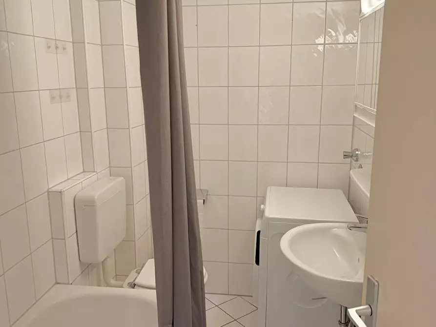 Immagine 5 di Camera in affitto  in Kurze Straße a Düsseldorf