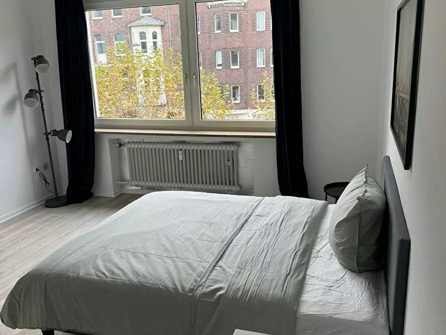 Immagine 3 di Camera in affitto  in Luegallee a Düsseldorf