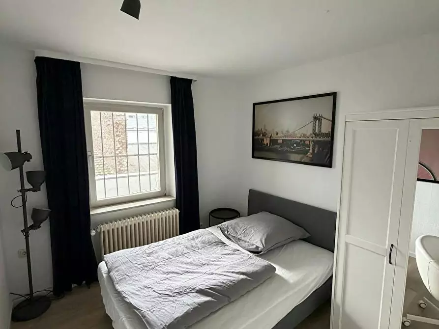 Immagine 6 di Appartamento in affitto  in Rather Straße a Düsseldorf