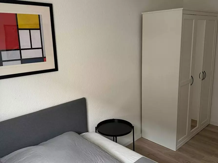 Immagine 4 di Appartamento in affitto  in Rather Straße a Düsseldorf