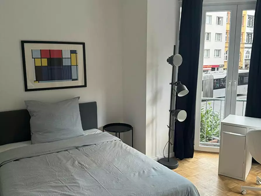 Immagine 2 di Camera in affitto  in Roßstraße a Düsseldorf