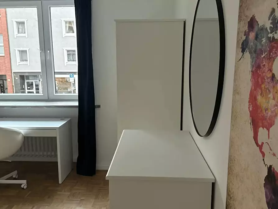 Immagine 9 di Appartamento in affitto  in Roßstraße a Düsseldorf