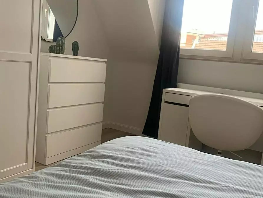 Immagine 3 di Camera condivisa in affitto  in Ratinger Straße a Düsseldorf