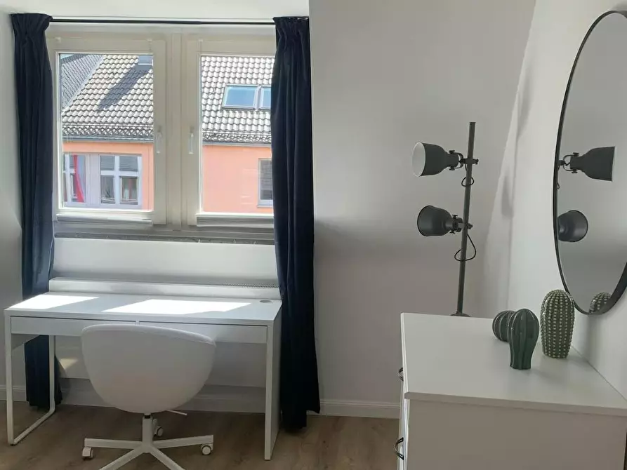 Immagine 2 di Camera condivisa in affitto  in Ratinger Straße a Düsseldorf