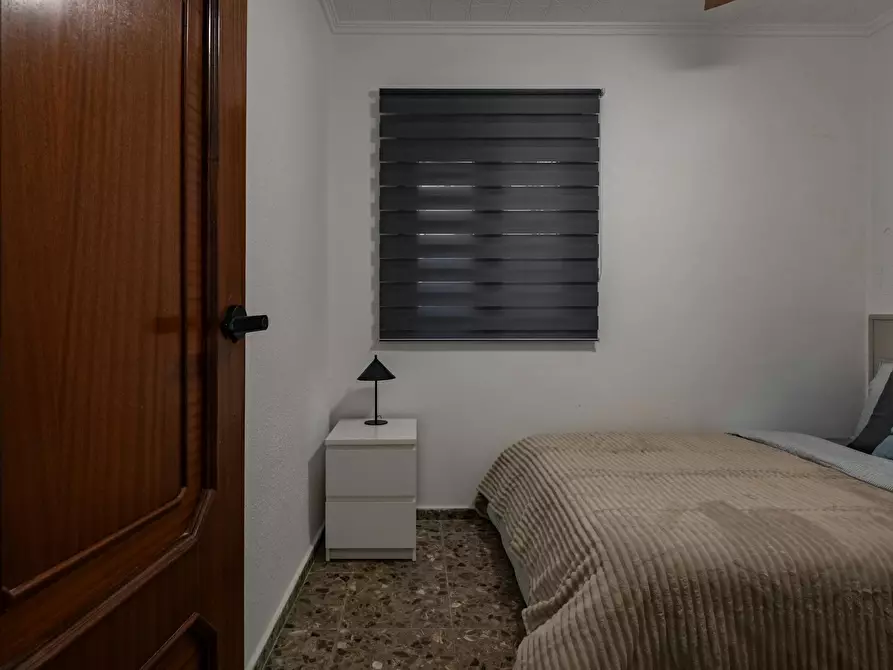 Immagine 1 di Camera in affitto  in Calle Poeta Zorrilla a Alicante/Alacant
