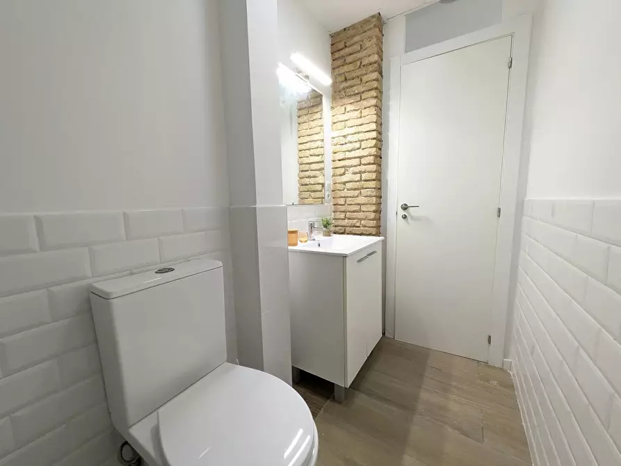 Immagine 6 di Camera in affitto  in Carrer de la Mare de Déu dels Dolors a San Isidro De Benageber